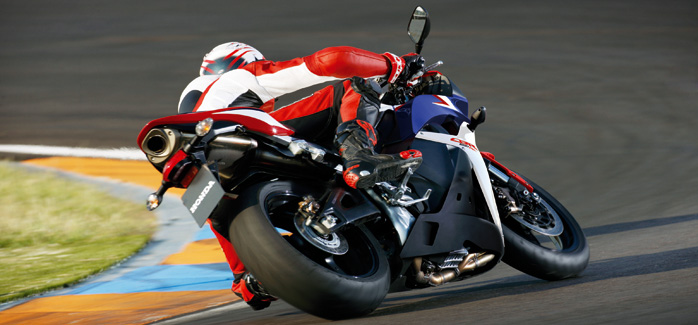 Die Honda CBR600RR mit Combined ABS 2010