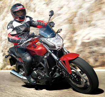 Mehr Hubraum, mehr Power fr 2014: NC750S und NC750X