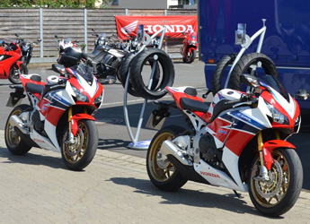 Metzeler M7-RR beim Honda Pressetag 2014 in Weibersbrunn auf der Honda CBR1000RR Fireblade SP