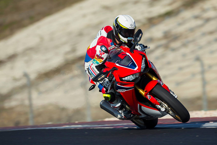 Superbike*IDM Pilot Jan Halbich (Holzhauer Racing Promotion) mit der neuen CBR1000RR Fireblade