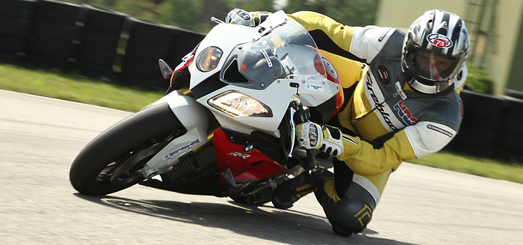 Die S1000RR im Race-Modus